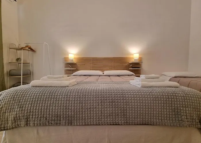 Downtown Maqueda * باليرمو